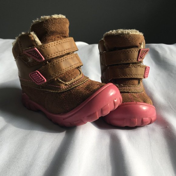 Toddler Boots - Picture 1 of 4